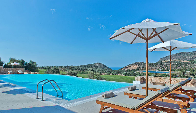 Swimmingpool beim Crete Golf Hotel bei Chersonissos auf Kreta