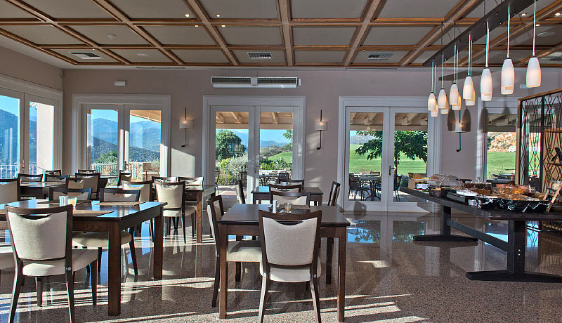Restaurant beim Crete Golf Hotel bei Chersonissos auf Kreta