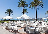 Poolbar beim Sol Marbella Estepona Atalaya Park / Golfreisen Costa del Sol