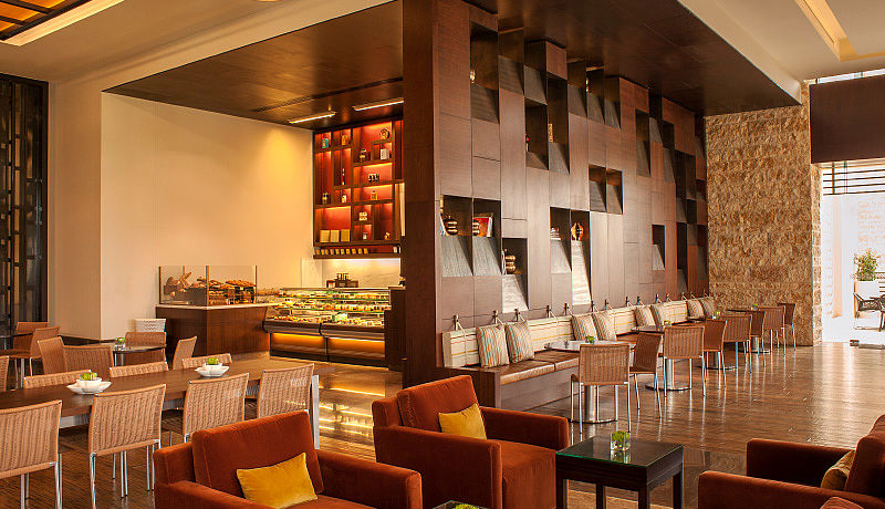 Lounge Restaurant im The Westin Abu Dhabi Golf Resort & Spa / Golfreisen Abu Dhabi