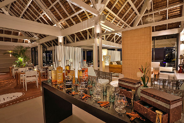 Vu Bar im Anahita Golf und Spa Resort, Beauchamp / Golfreisen Mauritius